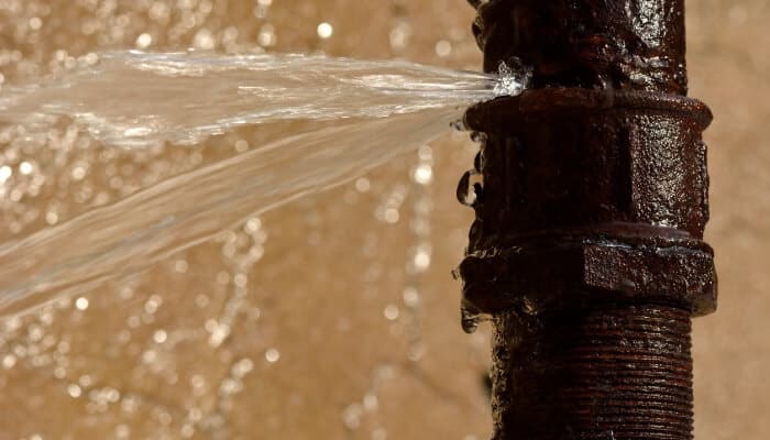 leaking pipe bursting